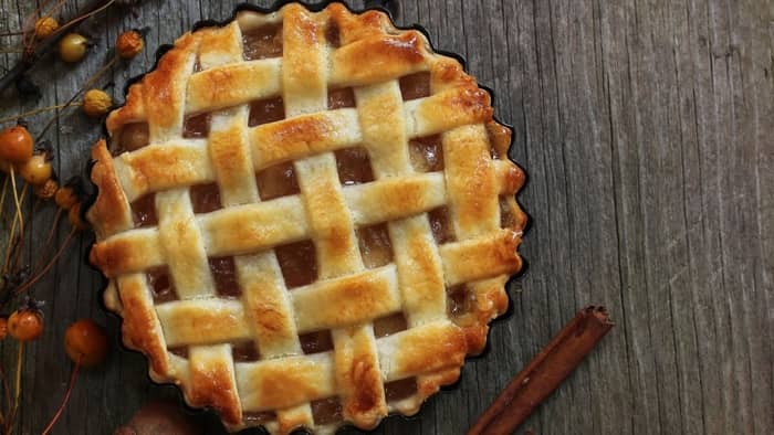  Is it better to peel apples for apple pie?