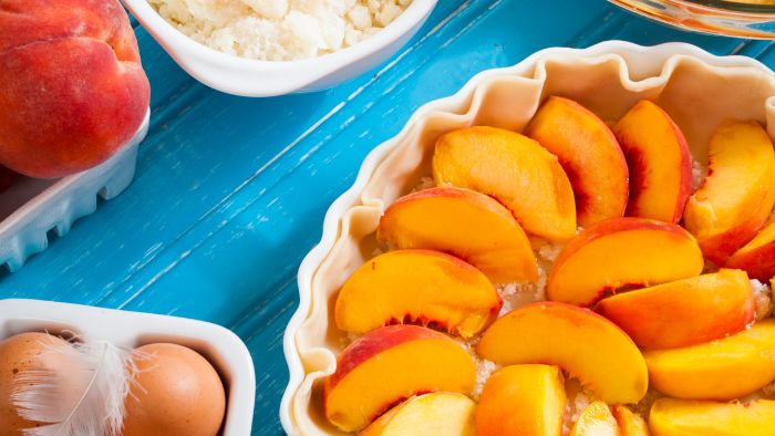  Should you Prebake bottom crust fruit pie?
