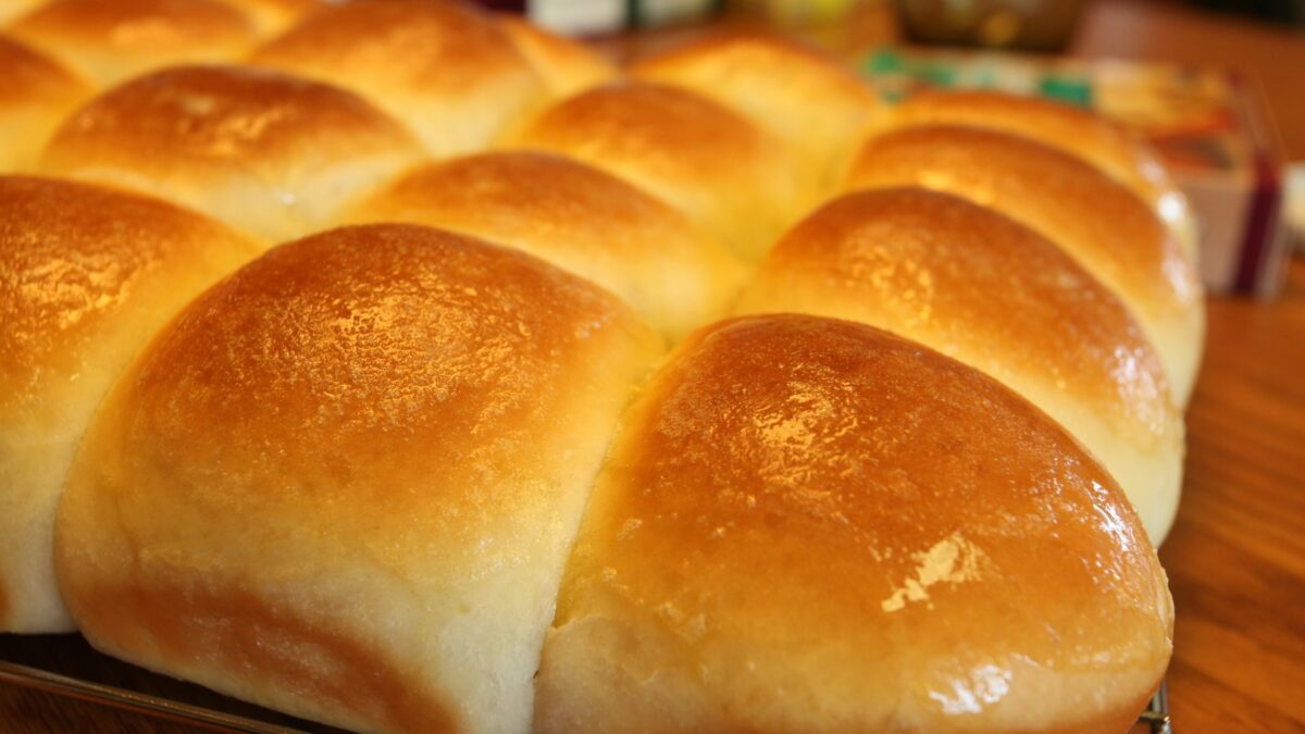 Are You Supposed To Bake Hawaiian Rolls? An Easy Guide